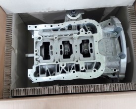 Heavy goods box